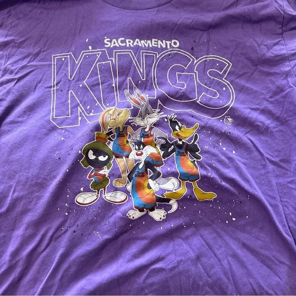 Junk Food Clothing size large Sacramento Kings Space Jam purple T-shirt - Picture 4 of 4